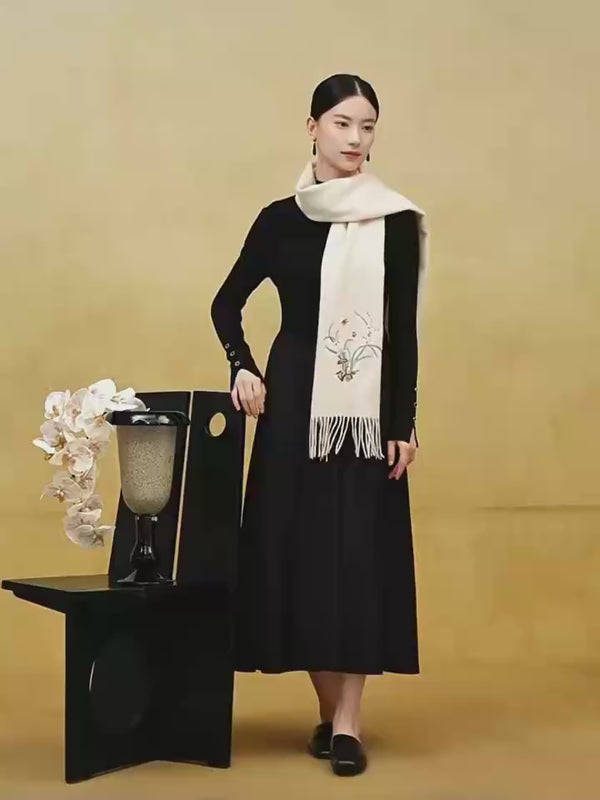 Thickened Warm Embroidered Sheep Wool Scarf